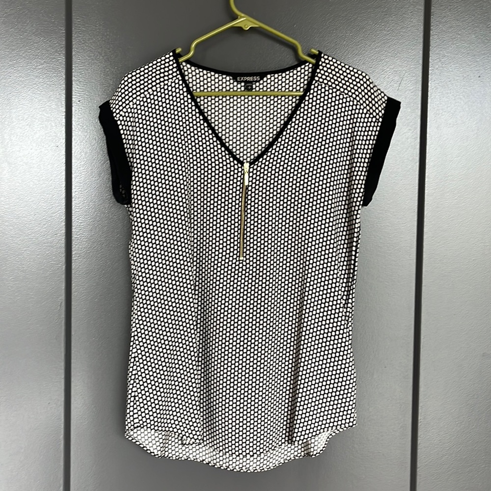 Express blouse small